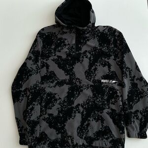 PUMA Black and White Patterned Sweatshirt